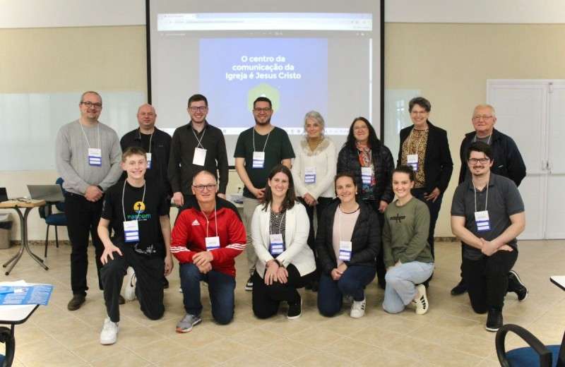 Foto notícia Pascom da Diocese de Caxias do Sul reúne comunicadores da Região Pastoral de Bento Gonçalves