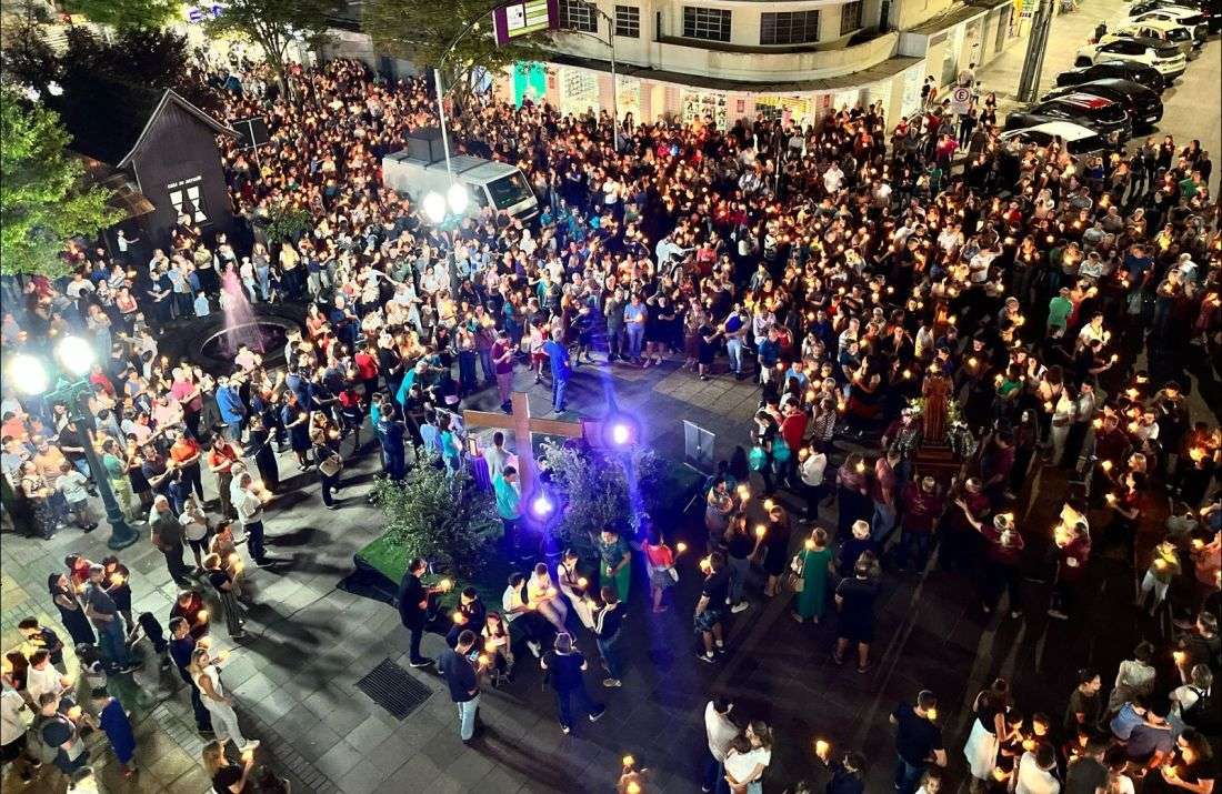 Foto notícia Procissão luminosa da 147ª Festa de Santo Antônio será na próxima segunda-feira, 10 de março