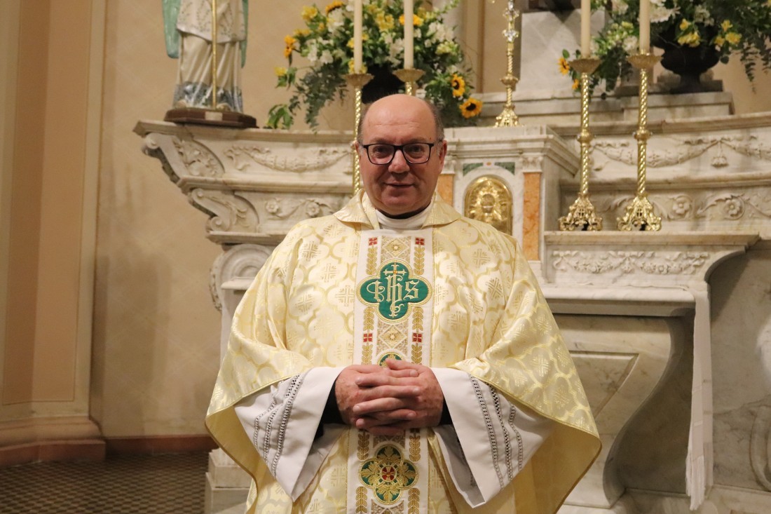 Paróquia Santo Antônio de Bento Gonçalves celebra os 35 anos de ordenação do padre Volmir Comparin
