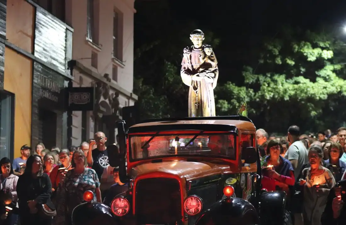 Foto notícia Paróquia Santo Antônio de Bento prepara procissão luminosa da 148ª Festa do Padroeiro